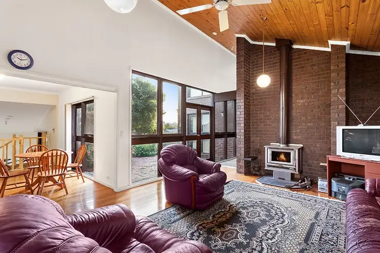 Fourth view of Homely house listing, 8 Trent Court, Notting Hill VIC 3168