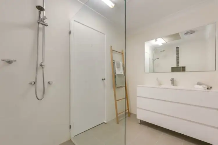 Sixth view of Homely villa listing, 4/35 Belmont Road, Glenfield NSW 2167
