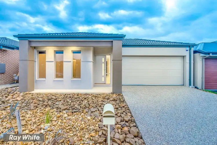 6 Shamrock Way, Truganina VIC 3029