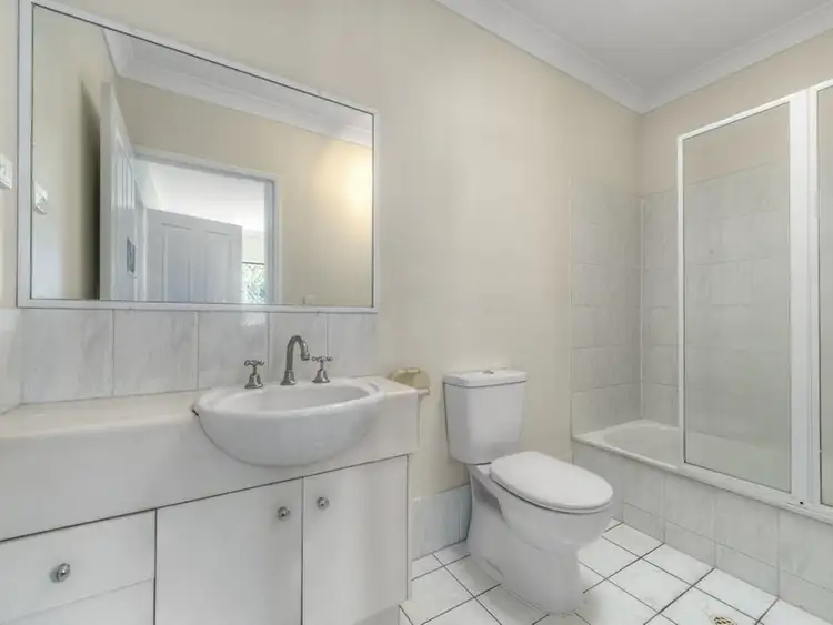 Fifth view of Homely unit listing, 4/105 Sir Fred Schonell Drive, St Lucia QLD 4067