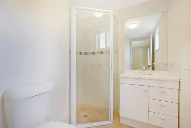 Seventh view of Homely townhouse listing, 1/10 Mcilwraith Avenue, Balmoral QLD 4171