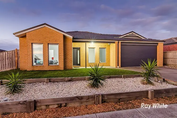 2 Gregson Grove, Lyndhurst VIC 3975