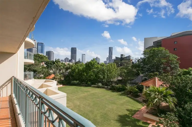 Second view of Homely apartment listing, 3/1 Goodwin Street, Kangaroo Point QLD 4169