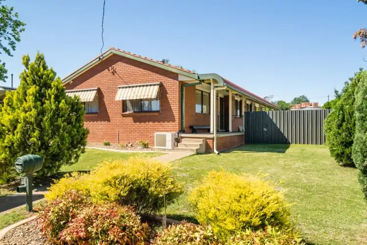 85 Gobolion Street, Wellington NSW 2820
