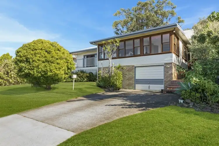 Second view of Homely house listing, 17 Seaview Road, Banora Point NSW 2486