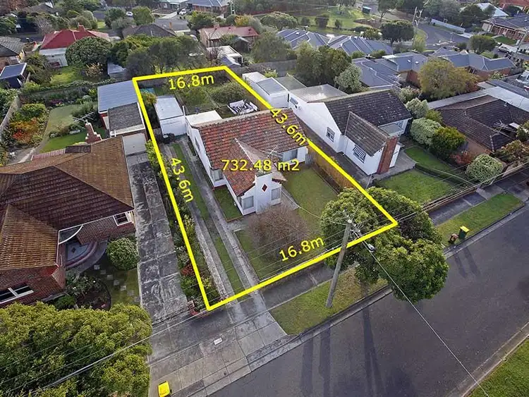 16 South Street, Belmont VIC 3216