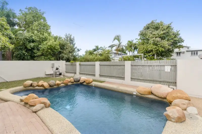 Main view of Homely unit listing, 2/39 Sycamore Street, Pimlico QLD 4812