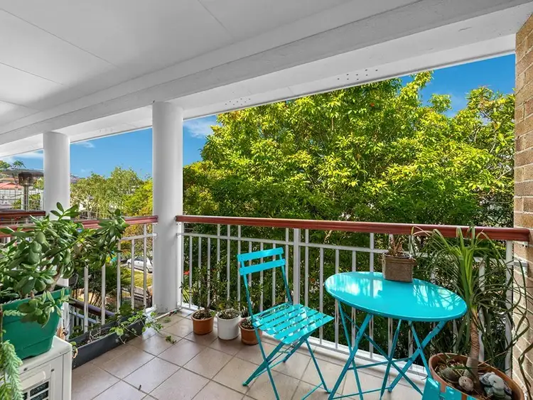 6/15 Smallman Street, Bulimba QLD 4171