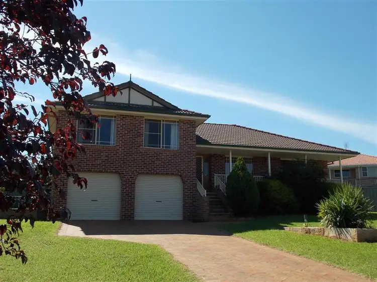 9 Glengowrie Close, Parkes NSW 2870