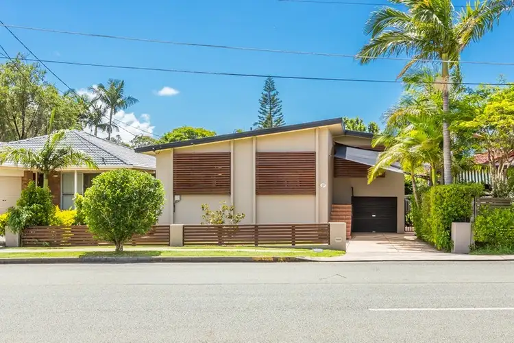 37 Fisher Avenue, Southport QLD 4215