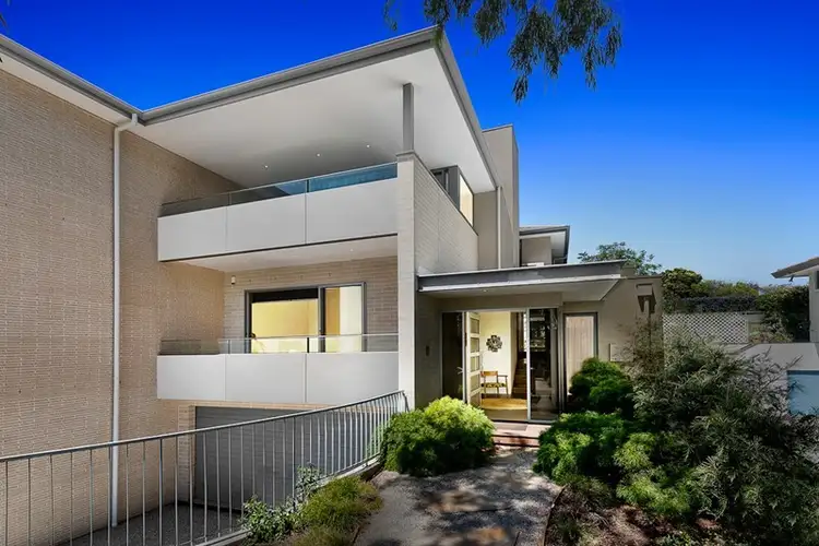 10 Burgess Street, Beaumaris VIC 3193
