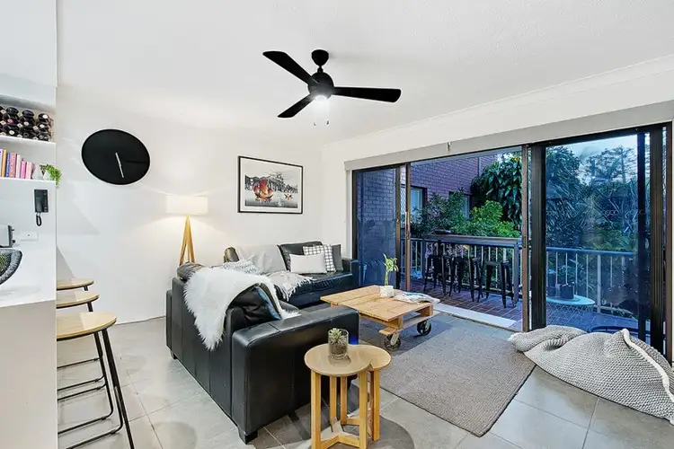 Fifth view of Homely unit listing, 2/22 'San Remo' 22 Britannia Avenue, Broadbeach QLD 4218