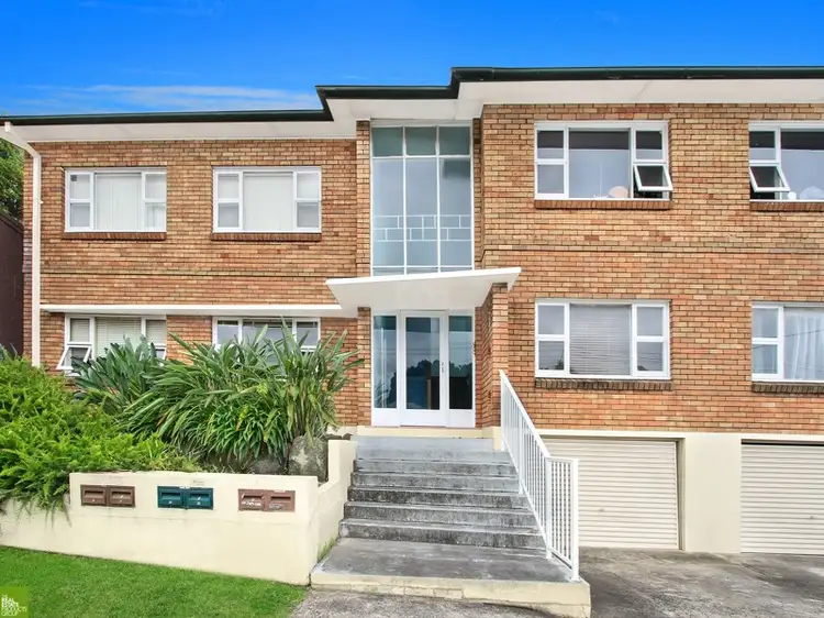 Main view of Homely unit listing, 4/58 Campbell Street, Wollongong NSW 2500