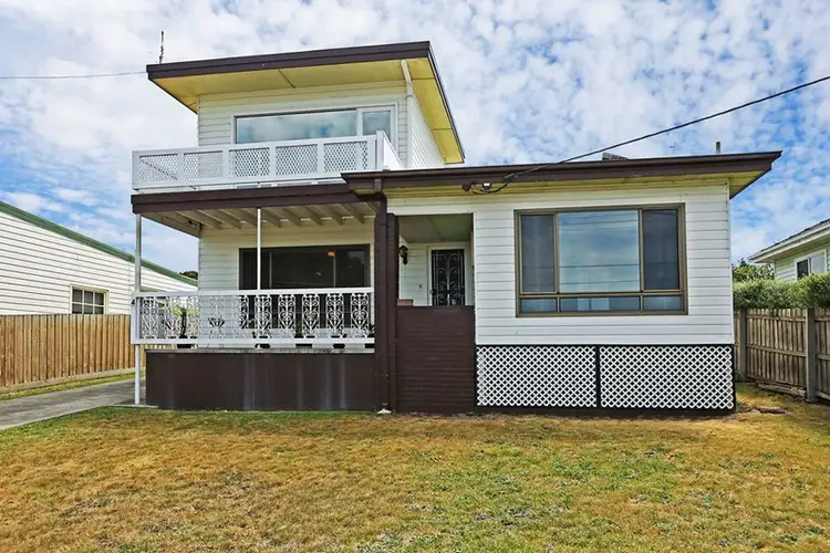 Fifth view of Homely house listing, 4 Murray Street, Hamlyn Heights VIC 3215