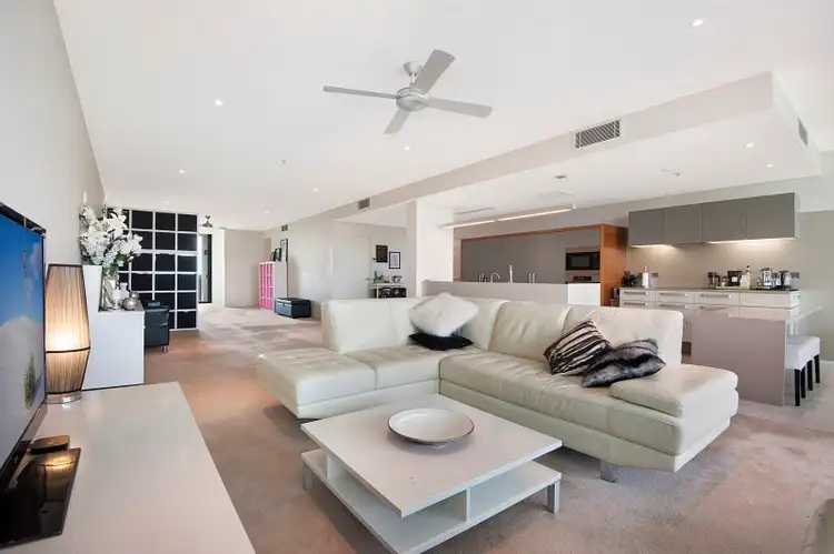 4226/205 King Arthur Terrace, Tennyson QLD 4105