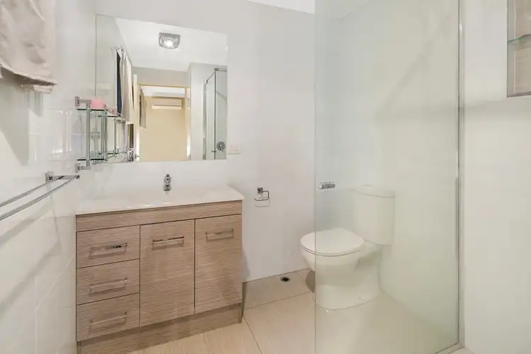 Sixth view of Homely house listing, 4 Prince Of Wales Parade, Alexandra Hills QLD 4161