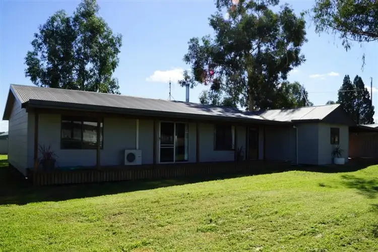 32 Barbigal Street, Dubbo NSW 2830