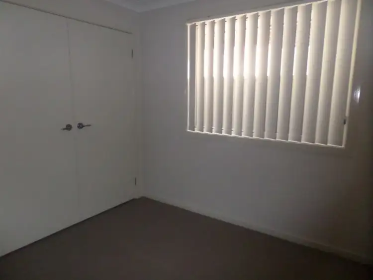 Fourth view of Homely house listing, 33 Follet Avenue, Middleton Grange NSW 2171
