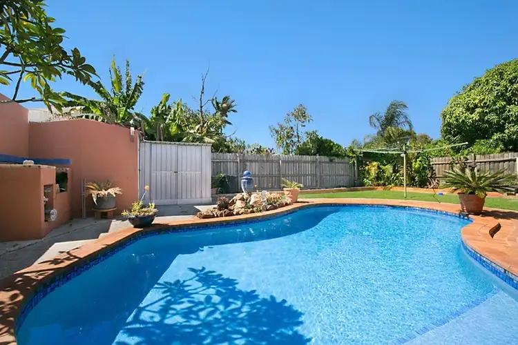 27 Lesley Avenue, Miami QLD 4220