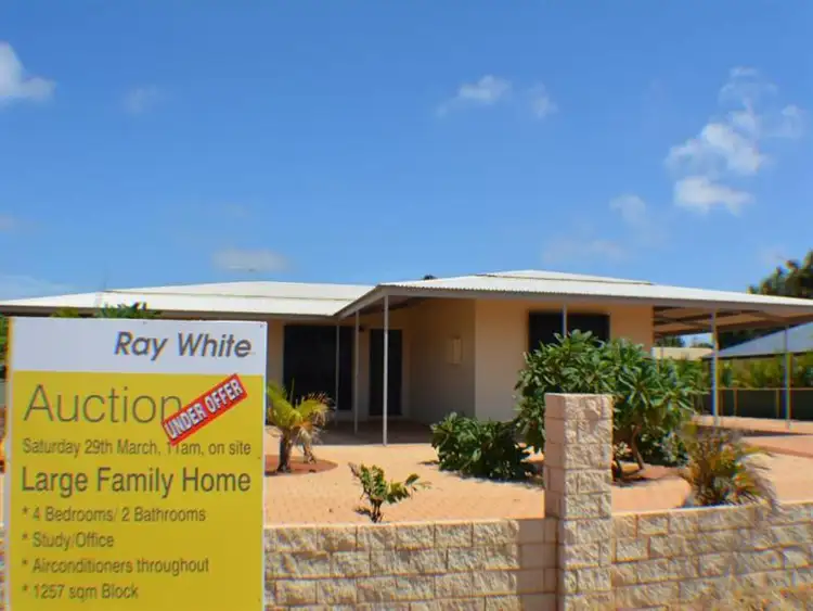 11 Finnerty Street, East Carnarvon WA 6701