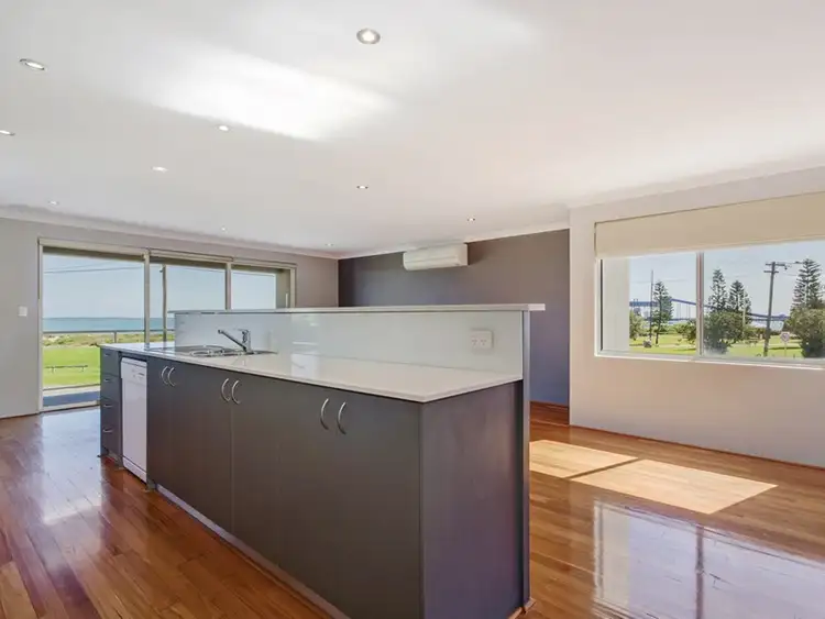 Seventh view of Homely house listing, 1/189 Rockingham Beach Road, Rockingham WA 6168