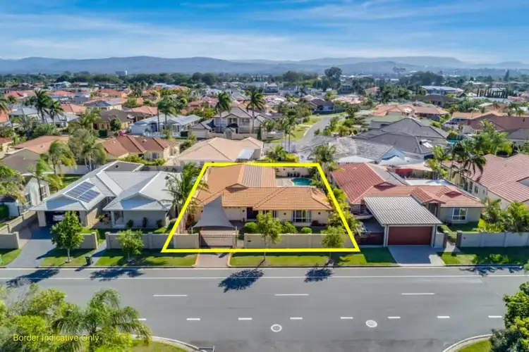 13 Edinburgh Road, Benowa Waters QLD 4217