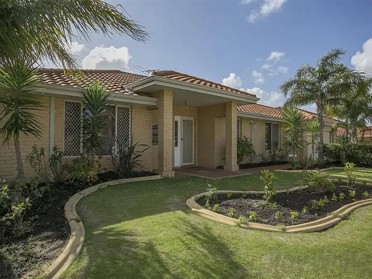 15 Tolbury Retreat, Kiara WA 6054