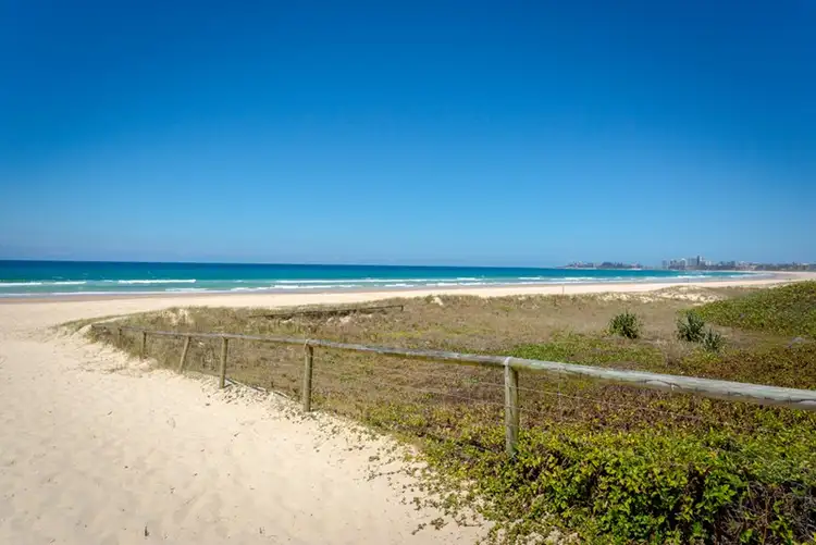 6/271 Golden Four Drive, Bilinga QLD 4225