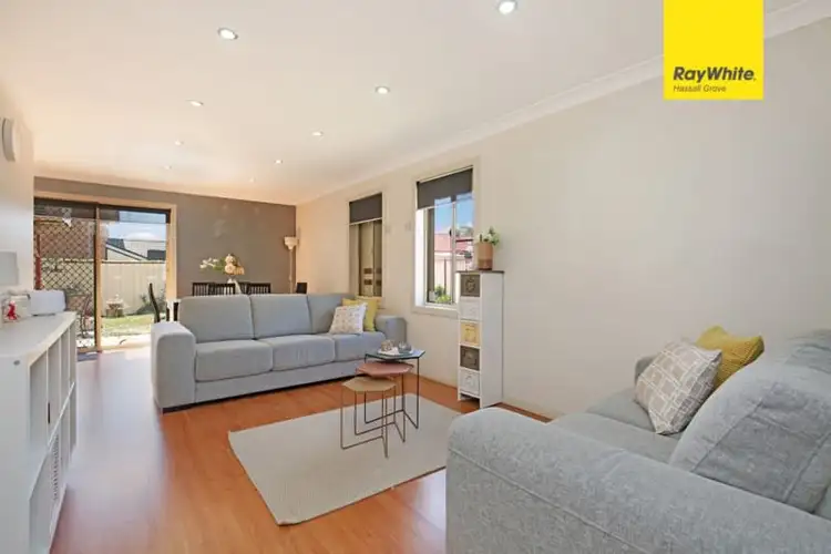 Second view of Homely house listing, 2/31 Florence Street, Oakhurst NSW 2761