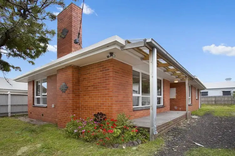 2a Attenborough Road, Aspendale VIC 3195