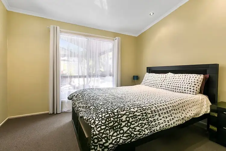 Seventh view of Homely house listing, 2 Rosa Court, Camira QLD 4300