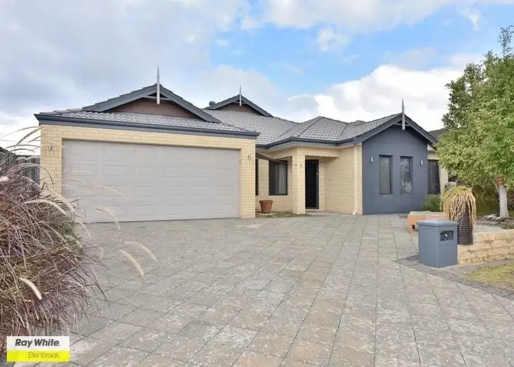 8 Albury Terrace, Aveley WA 6069