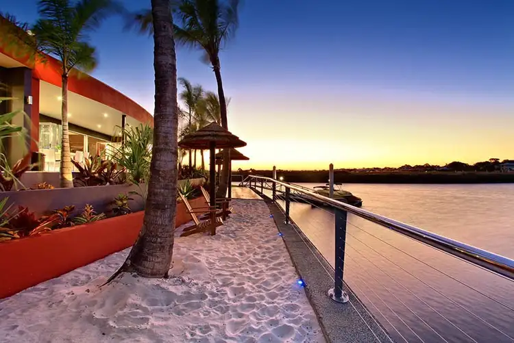 56 NORTH Point, Banksia Beach QLD 4507