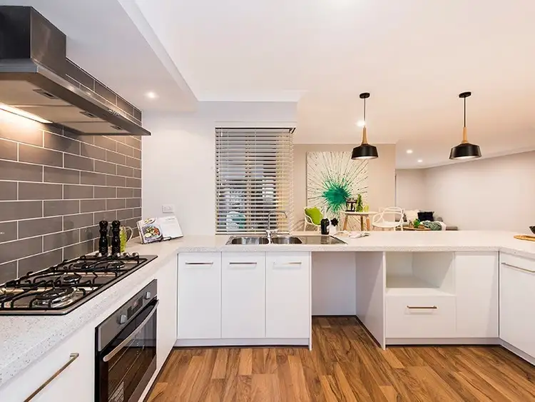 Fifth view of Homely house listing, 2 San Domingo Close, Safety Bay WA 6169