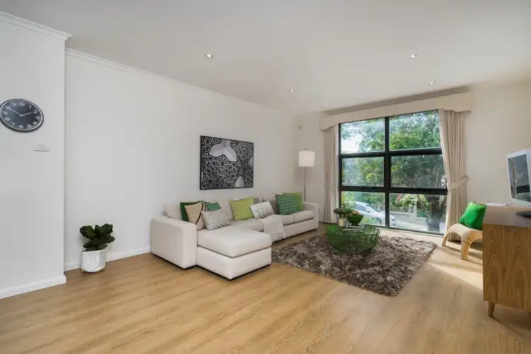 Main view of Homely townhouse listing, 2/25 Clay Drive, Doncaster VIC 3108