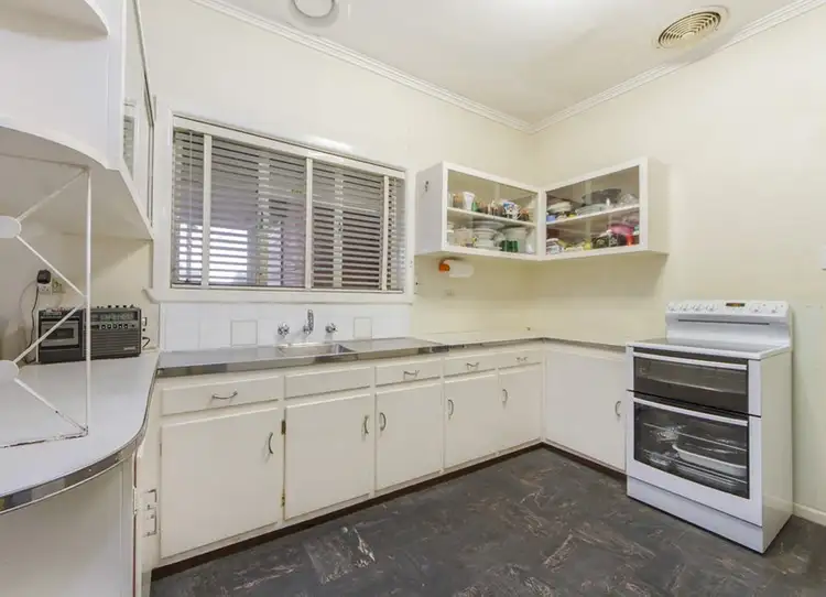 Fourth view of Homely house listing, 15 McIvor Road, St Albans VIC 3021