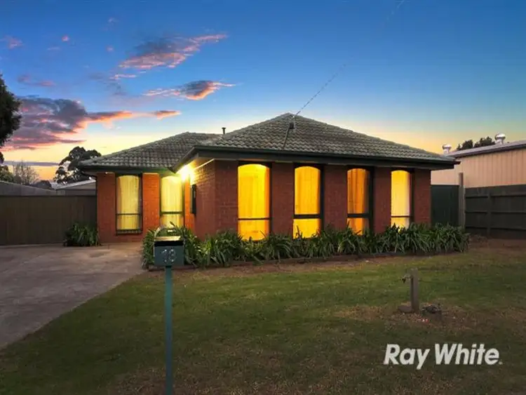 13 MacArthur Drive, Cranbourne VIC 3977