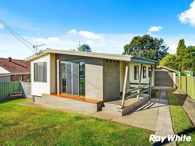 1 Kippax Street, Warilla NSW 2528