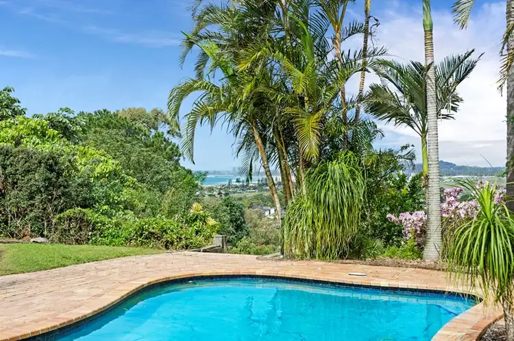 16 Bob Barnard Drive, Tugun QLD 4224