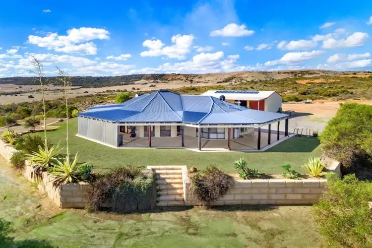 219 Cooper Street, Waggrakine WA 6530