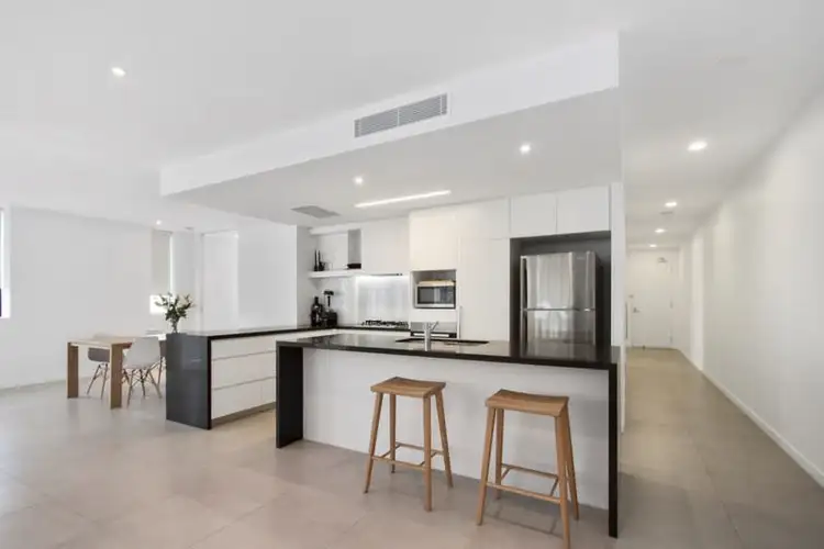 4301/2 Sunset Avenue, Paradise Point QLD 4216