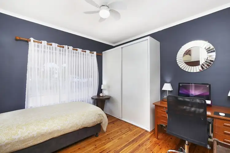 Fourth view of Homely house listing, 135 Lakedge Avenue, Berkeley Vale NSW 2261