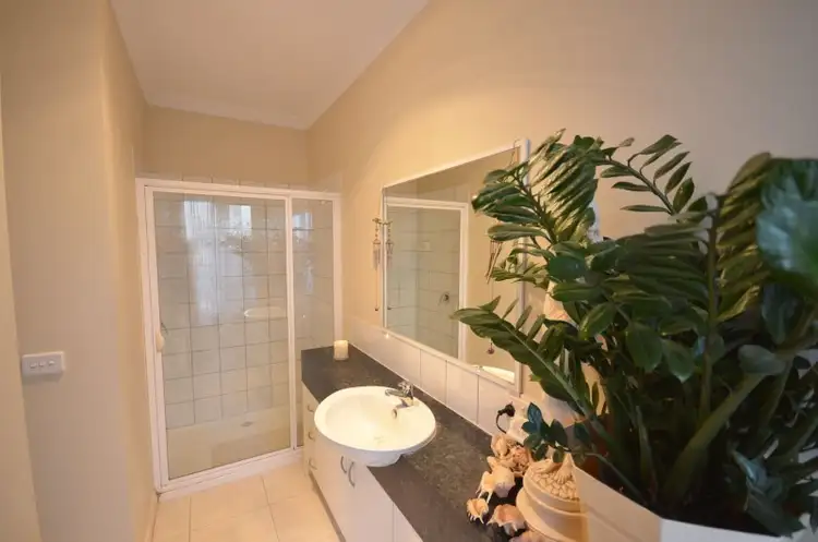 Sixth view of Homely townhouse listing, 2A/28 Darling Street, Echuca VIC 3564