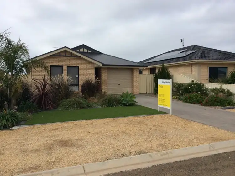 24 Clarke Street, Wallaroo SA 5556