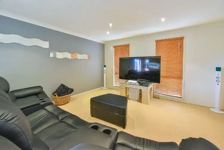 Fifth view of Homely house listing, 15 Canadian Place, Kearns NSW 2558