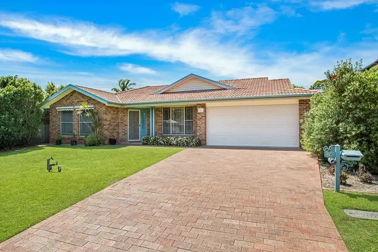 34 Sanctuary Place, Bateau Bay NSW 2261