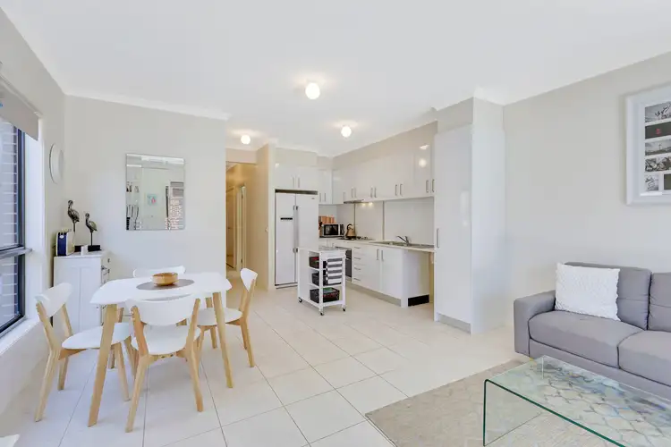 Fifth view of Homely house listing, 8 Pitch Place, Wollert VIC 3750