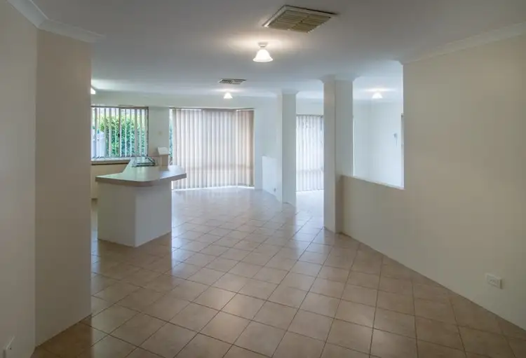 Seventh view of Homely house listing, 8 Oriole Way, Thornlie WA 6108