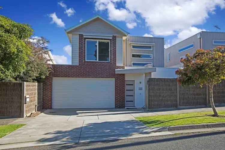 32 Murray Street, Highton VIC 3216