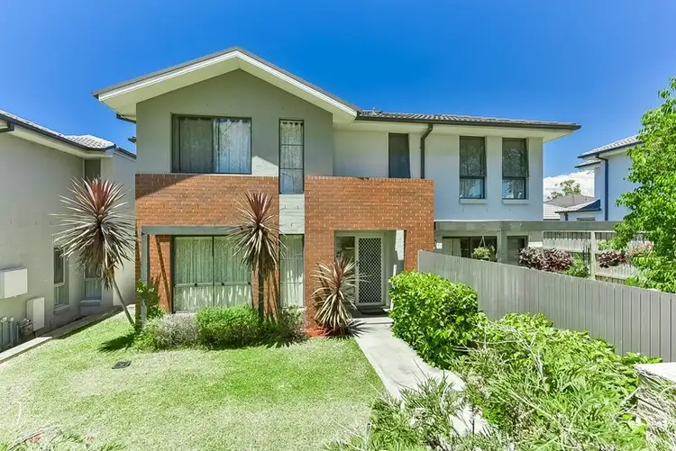 22 Tyne Walk, Glenfield NSW 2167